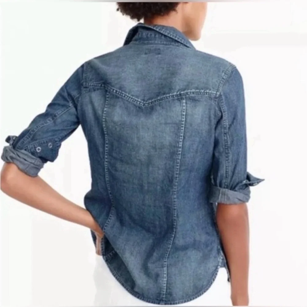 *Like New* J.Crew Woman’s Classic “Western Pearl Snap” Indigo Blue Denim Shirt - Picture 2 of 15
